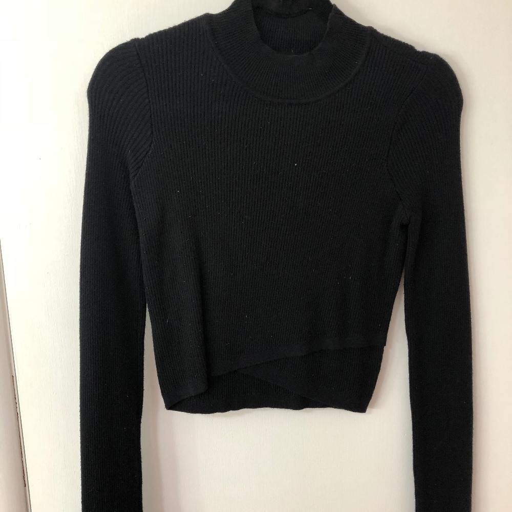 Sweater crop top